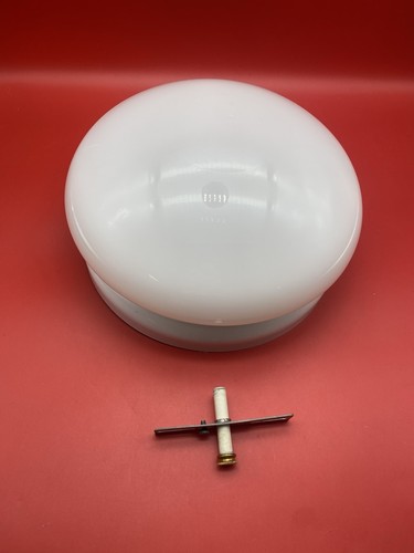 Light bulb flush mount - 9”,